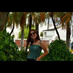 Meet your Posher, Manuela